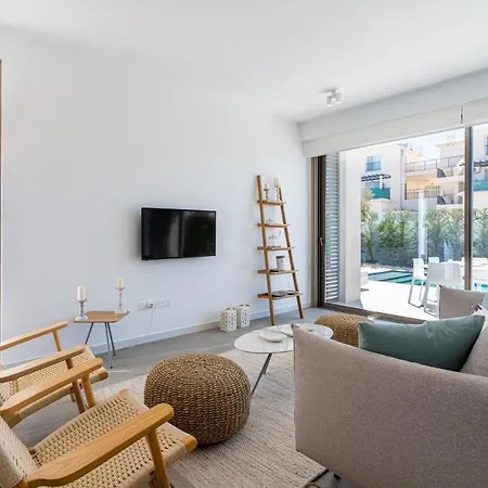 Villa Waves 3-bedroom In Protaras
