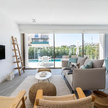 Waves 3-bedroom In Protaras * Paralimni