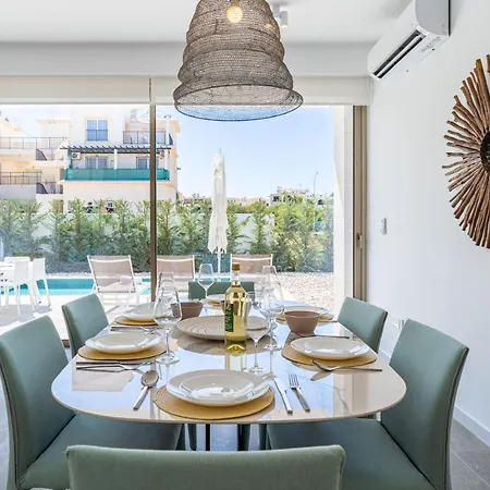 Villa Waves 3-bedroom In Protaras Paralimni