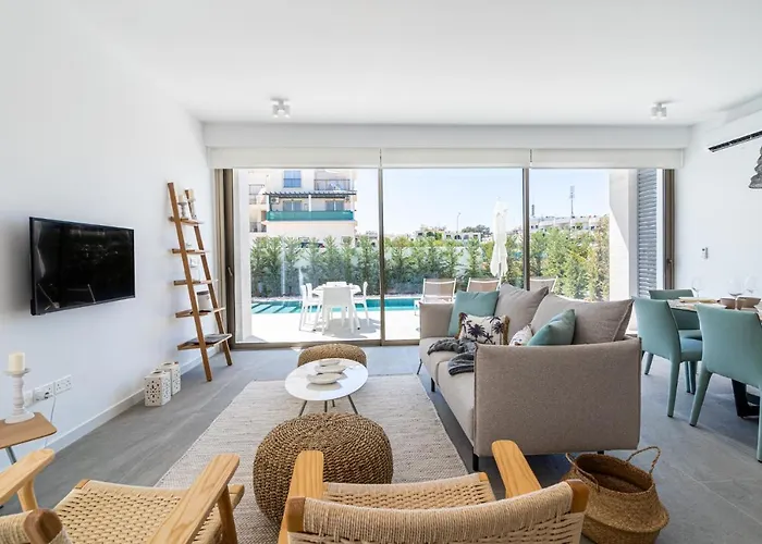 Waves 3-bedroom In Protaras * Paralimni